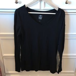 Black Long Sleeve V Neck